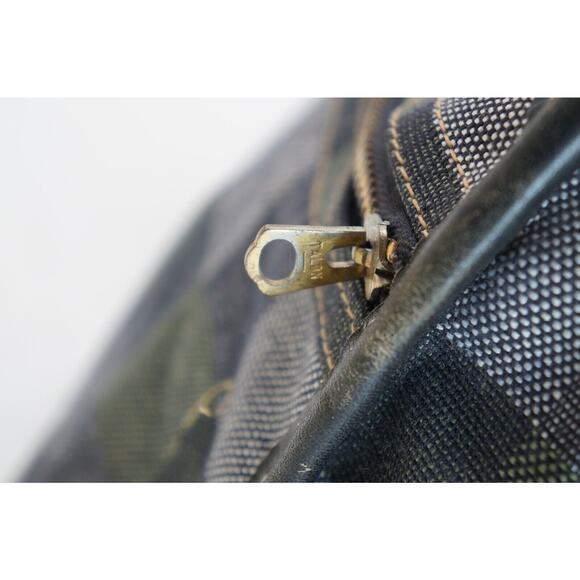 The French Company Luggage Vintage Tennis duffle bag - Picture 8 of 9